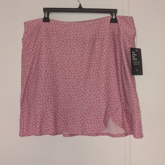 Etonic Pink Patterned Floral Mini Skirt - Picture 10 of 11